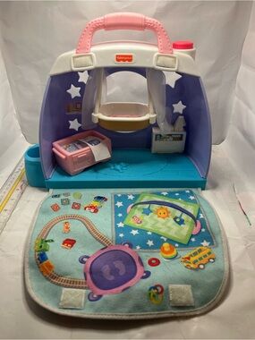 Fisher-Price Little People Cuddle and Play carrying fold up Nursery